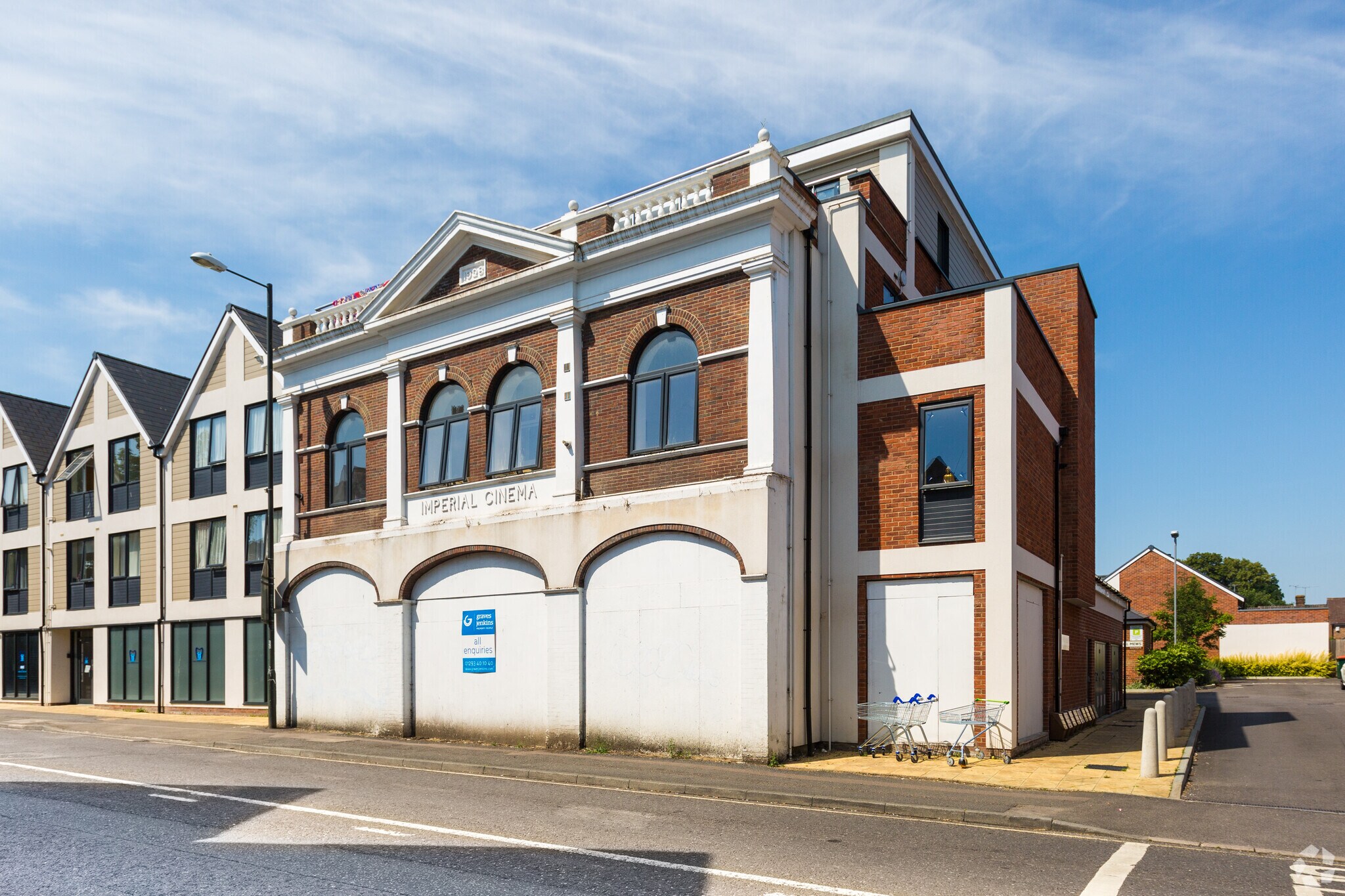 5-7 Brighton Rd, Crawley for sale Primary Photo- Image 1 of 1