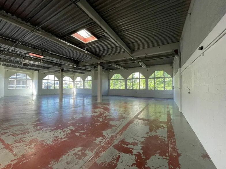 51 Rue De Presles, Aubervilliers for lease - Interior Photo - Image 3 of 12