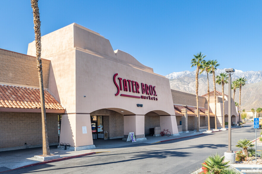 1717 E Vista Chino, Palm Springs, CA for lease - Building Photo - Image 1 of 8