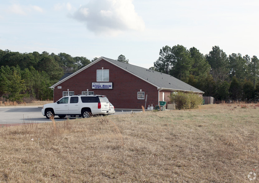 6977 Nexus Ct, Fayetteville, NC for lease - Building Photo - Image 3 of 11