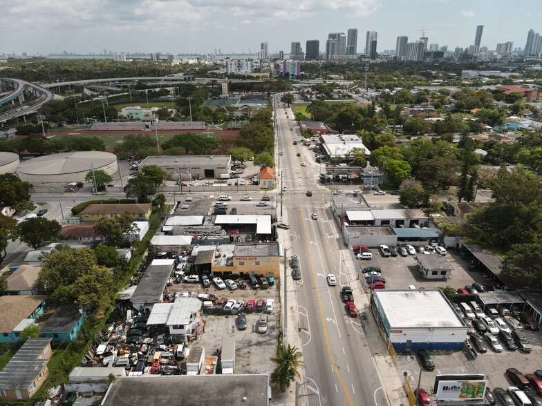 1027 NW 36th St, Miami, FL for sale - Aerial - Image 1 of 1