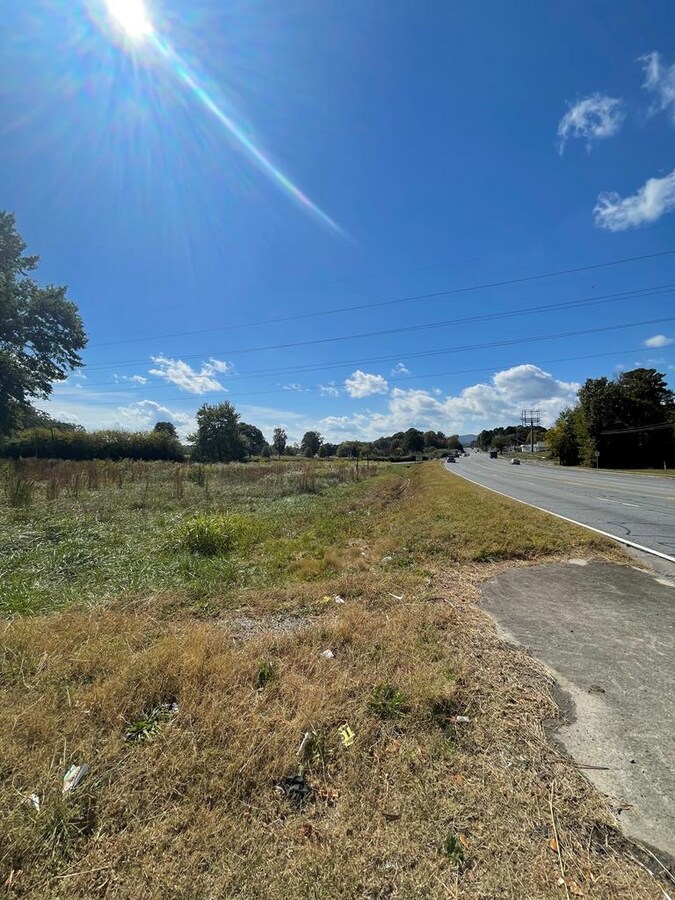 2100 Cleveland Hwy, Dalton, GA 30722