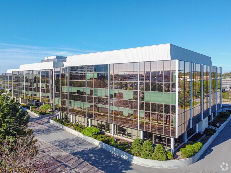 7100 Woodbine Ave, Markham, ON for lease - Primary Photo - Image 1 of 2
