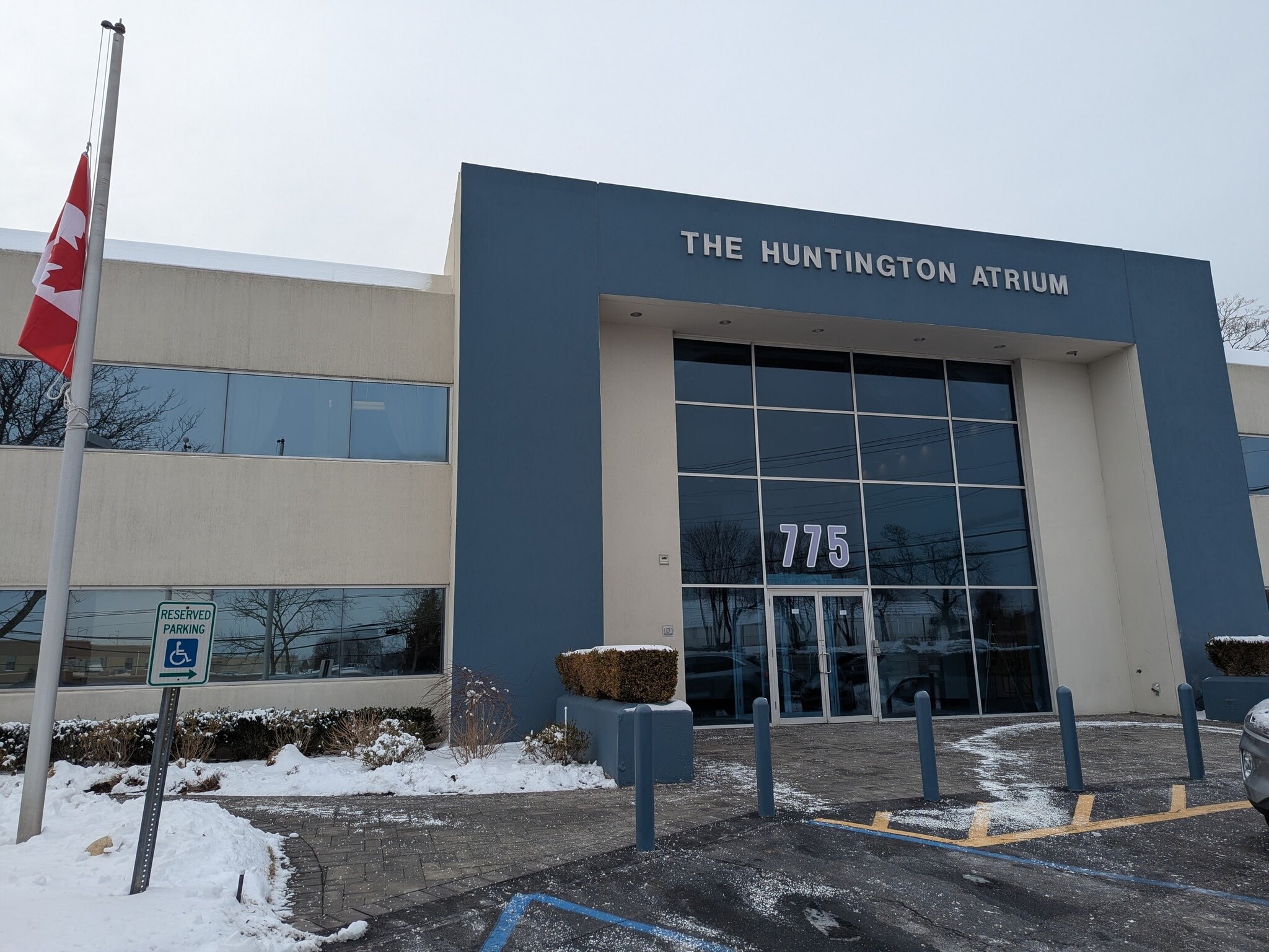 775 Park Ave, Huntington, NY for lease Building Photo- Image 1 of 28