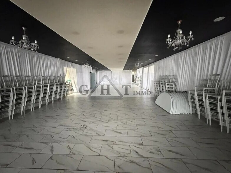 Industrial in Lisses for lease - Building Photo - Image 3 of 11