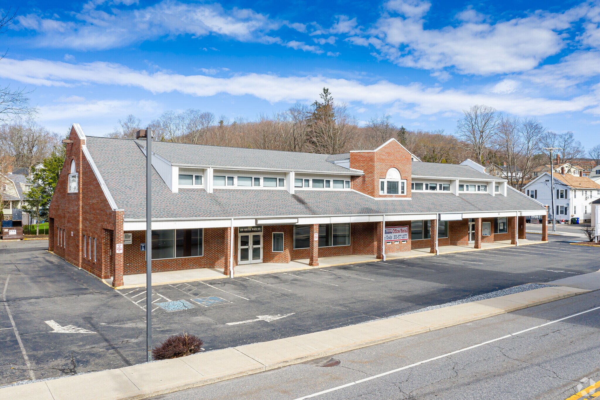 120-130 S Main St, Thomaston, CT for sale Primary Photo- Image 1 of 1