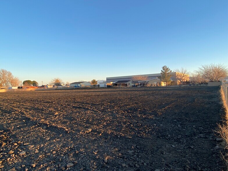 7th Street East, Lancaster, CA for sale - Building Photo - Image 1 of 19