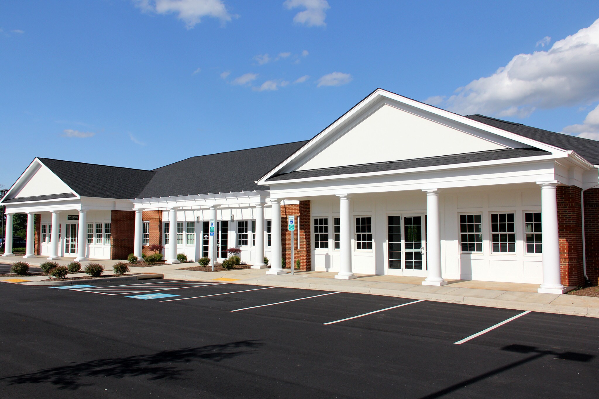 118 Stoneridge Dr S, Ruckersville, VA for lease Primary Photo- Image 1 of 8