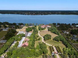 Mision Lago - Vineyard