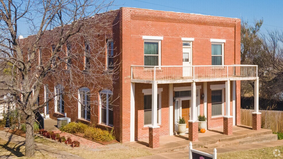 111 W Blakely Ave, Rush Springs, OK 73082 Rosewood Inn of Rush