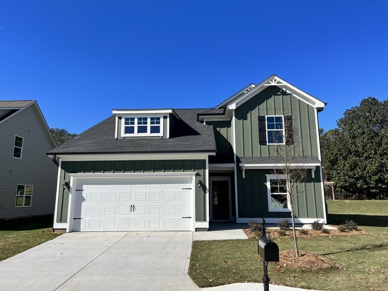 144 Russell Way, Athens, GA for sale - Primary Photo - Image 1 of 1