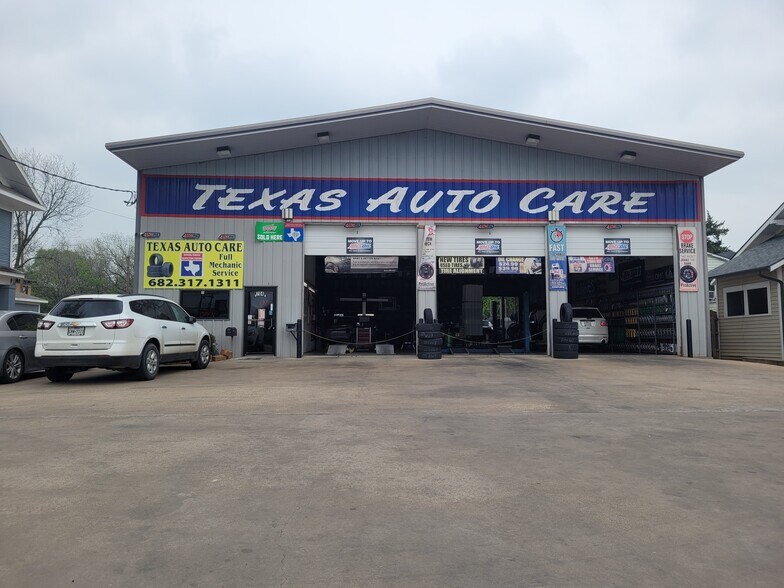 704 N Main St, Cleburne, TX for sale - Building Photo - Image 1 of 1