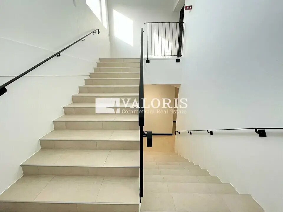 206 Rue Alexandre Richetta, Villefranche-sur-Saône, RHO 69400 - Unit Lot 1 - - Interior Photo - Image 1 of 4