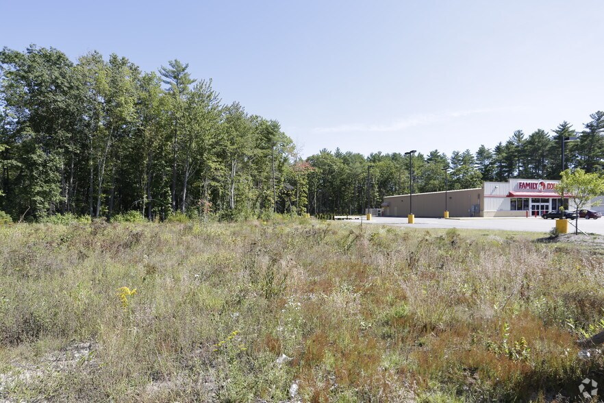 89 Milton Rd, Rochester, NH 03868