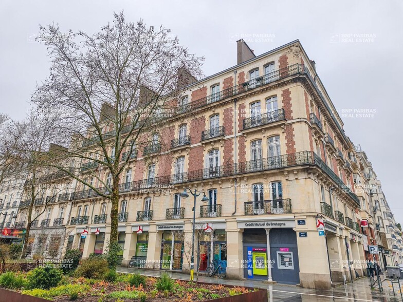 Office in Rennes for lease - Building Photo - Image 1 of 6