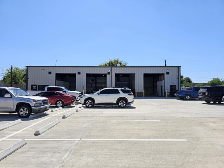 8224 Almeda Genoa Rd, Houston, TX for lease - Building Photo - Image 1 of 4