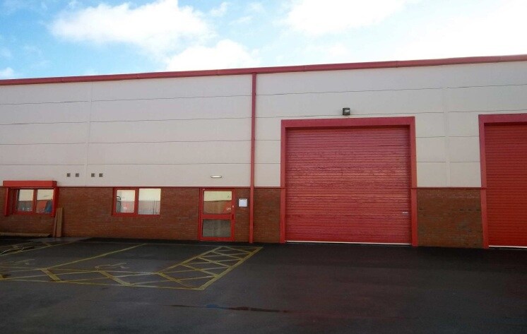 Llys Cae Felin, Swansea for sale - Primary Photo - Image 1 of 1