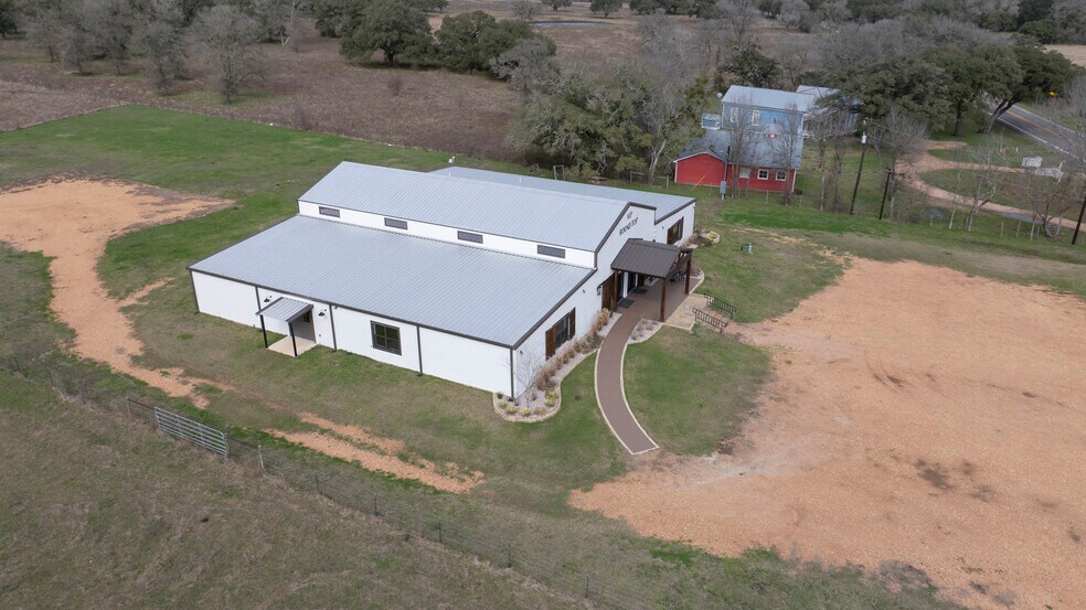 2260 Texas 237, Round Top, TX for sale - Building Photo - Image 3 of 25