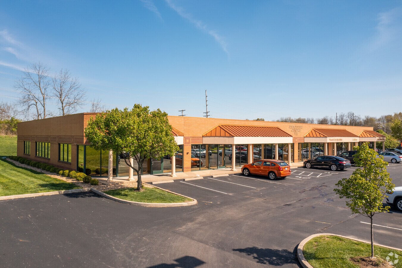 201221 First Executive Ave, Saint Peters, MO 63376