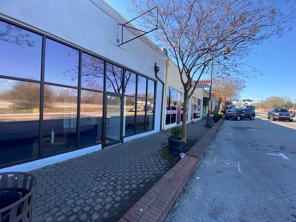 12349 Veterans Memorial Hwy, Douglasville, GA 30134