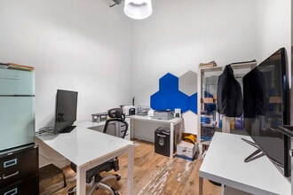 701-705 N Andrews Ave, Fort Lauderdale, FL for lease Interior Photo- Image 1 of 2