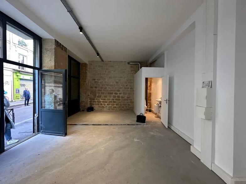 2 Rue Pierre Picard, Paris for lease - Interior Photo - Image 3 of 6
