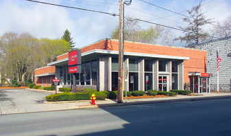 584 Washington St, Whitman MA - Drive Through Restaurant