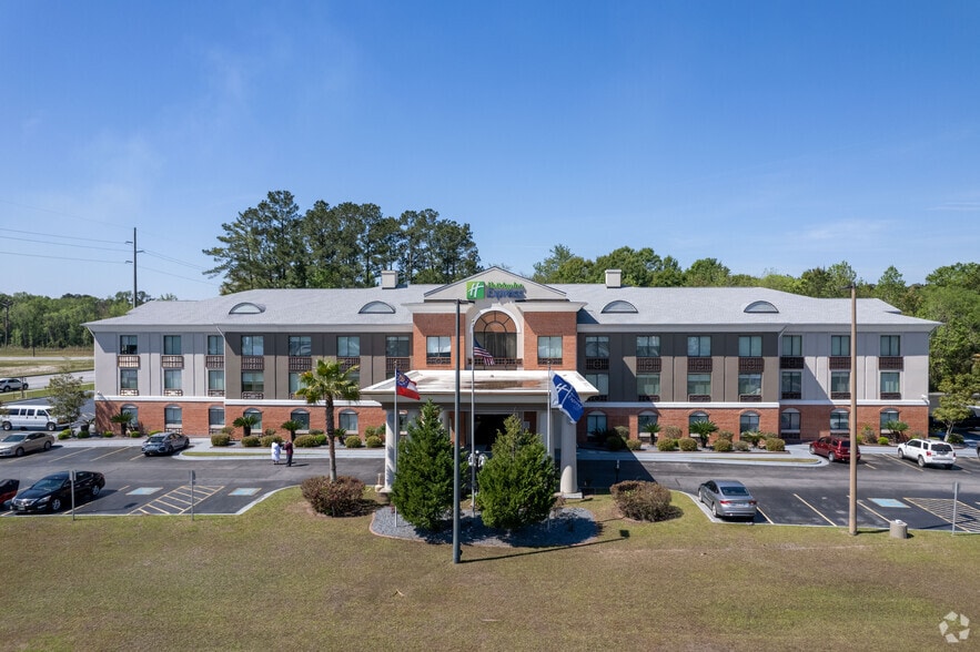 1388 E Oglethorpe Hwy, Hinesville, GA for sale - Building Photo - Image 2 of 6