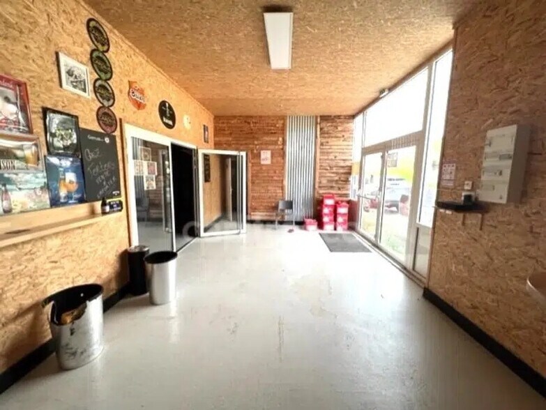 Flex in Saintes for sale - Lobby - Image 3 of 5