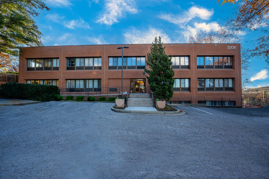 2205 York Rd, Timonium, MD for lease - Building Photo - Image 1 of 9