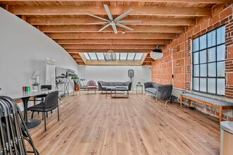 325 15th St, San Diego, CA for lease Building Photo- Image 2 of 17