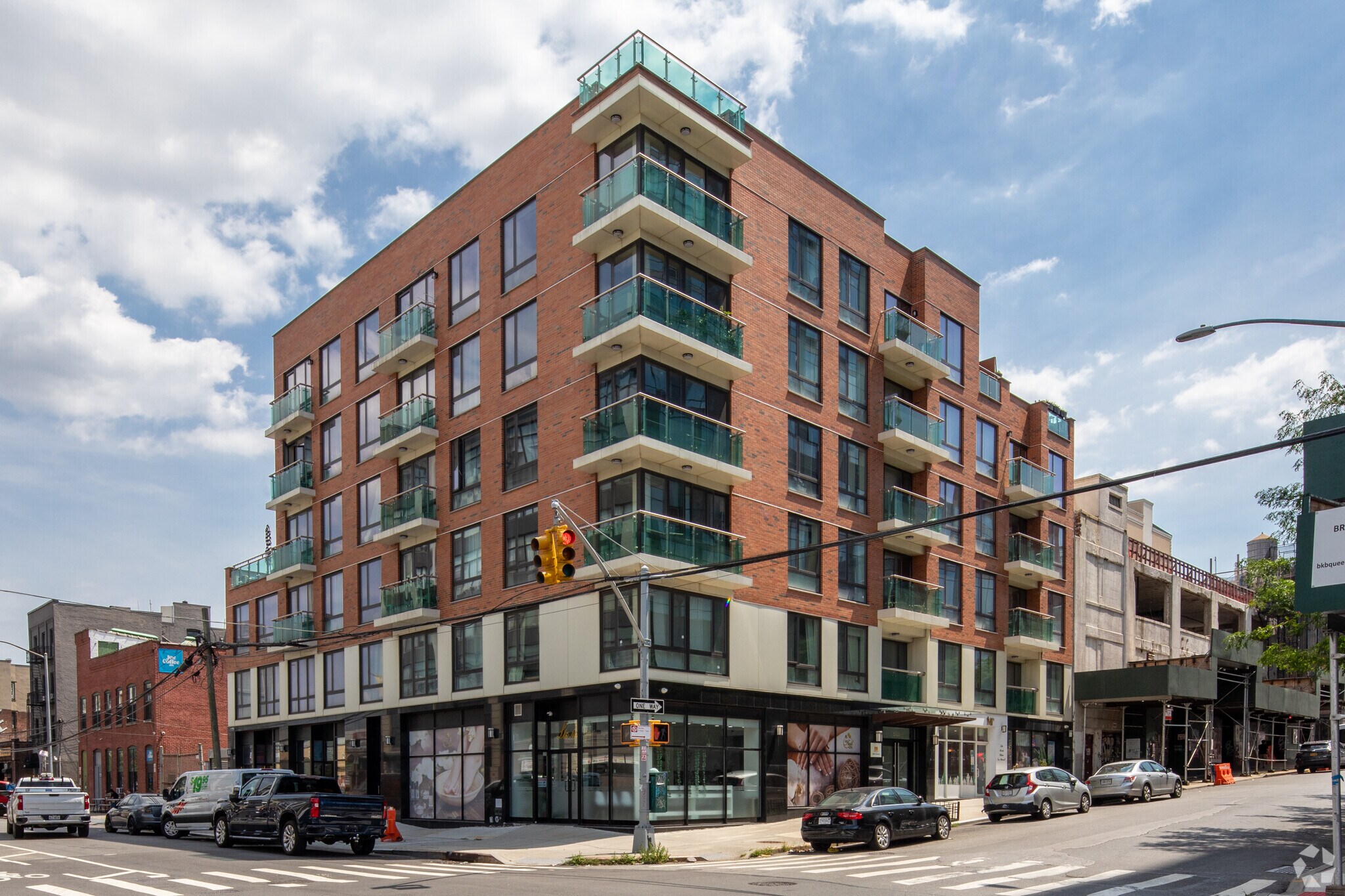 2301 41st Ave, Long Island City, NY for lease Primary Photo- Image 1 of 5