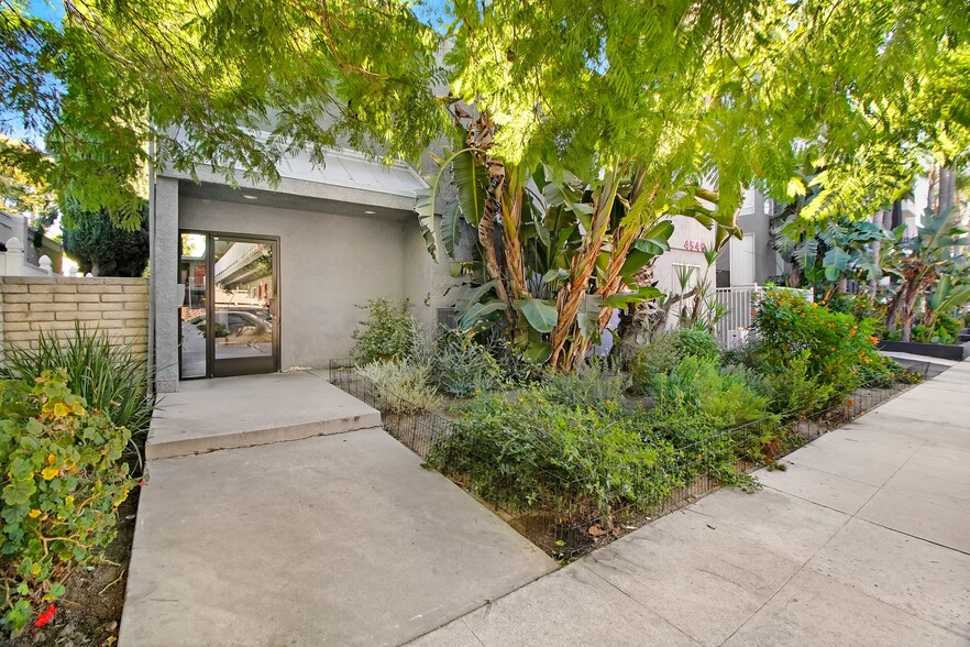 4546 Murietta Ave, Sherman Oaks, CA for sale - Building Photo - Image 2 of 9