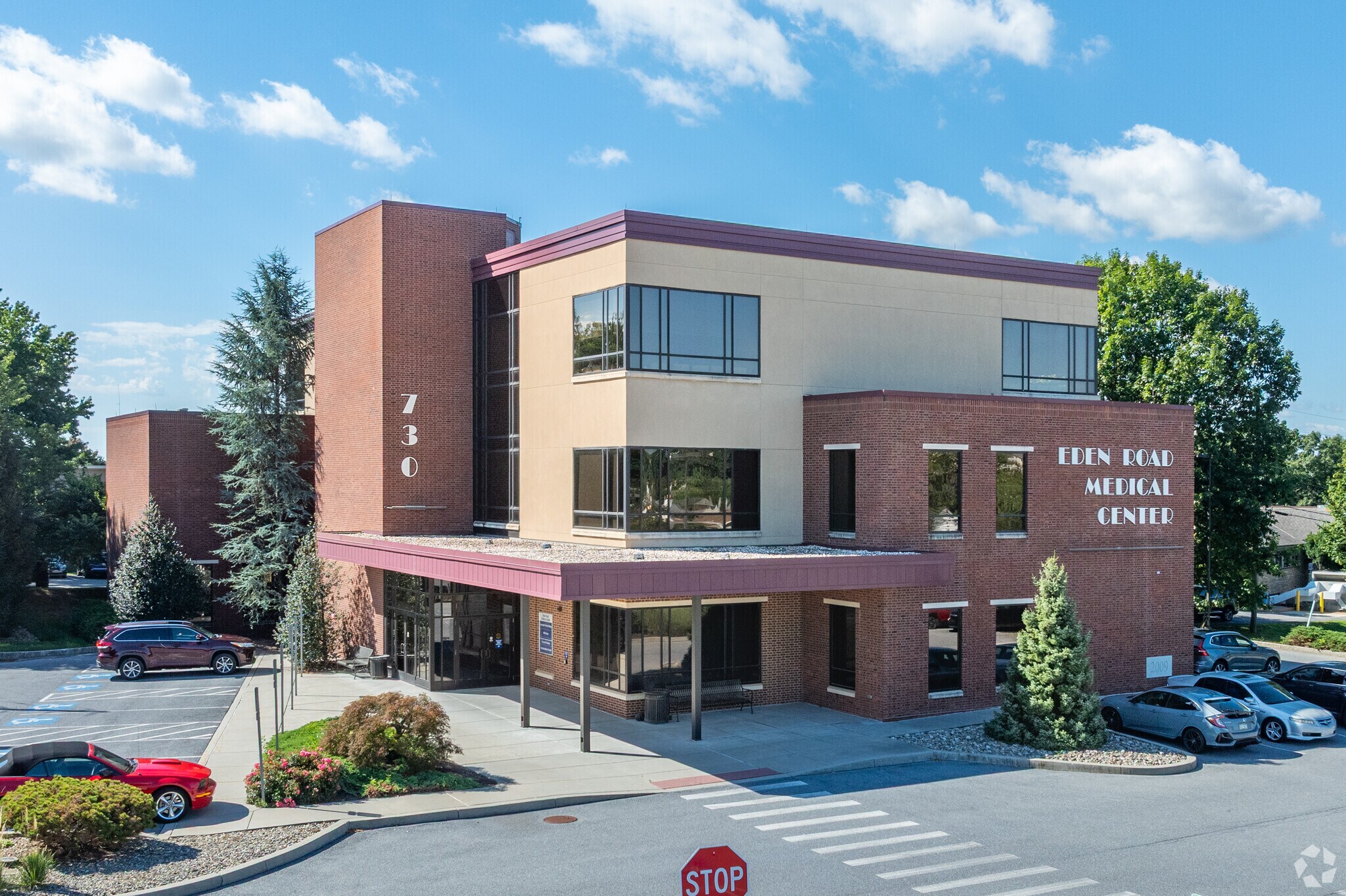730 Eden Rd, Lancaster, PA for lease Primary Photo- Image 1 of 11