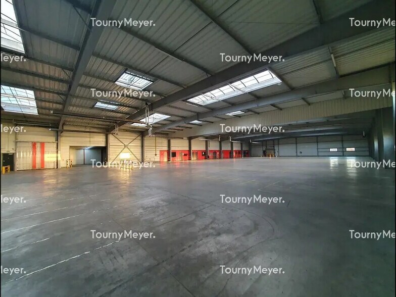 Industrial in Saint-Yrieix-sur-Charente for lease - Building Photo - Image 3 of 7
