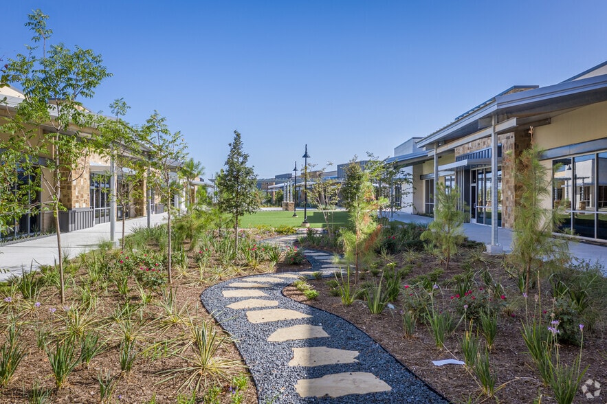 Cross Creek Ranch Blvd, Fulshear, TX for lease - Building Photo - Image 3 of 8