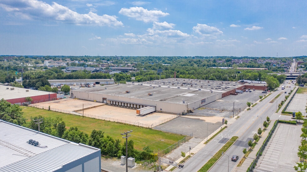 2015 Washington Blvd, Baltimore, MD for sale - Primary Photo - Image 1 of 1