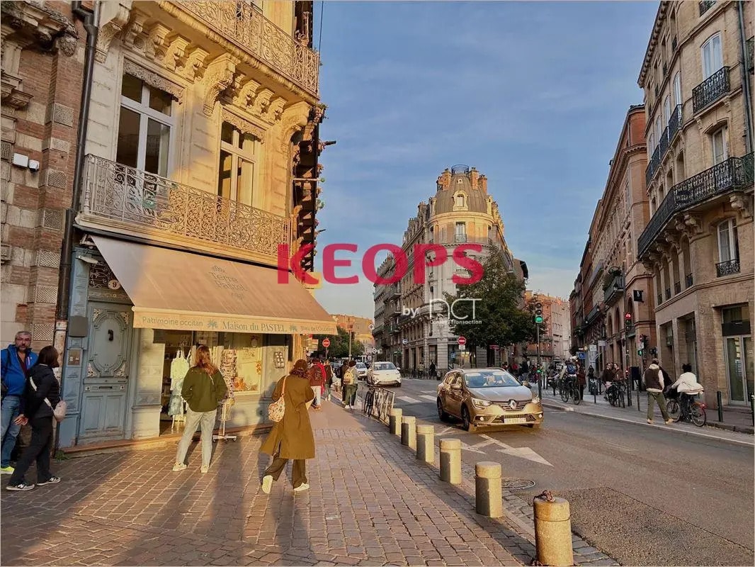 Office in Toulouse for lease Building Photo- Image 1 of 11