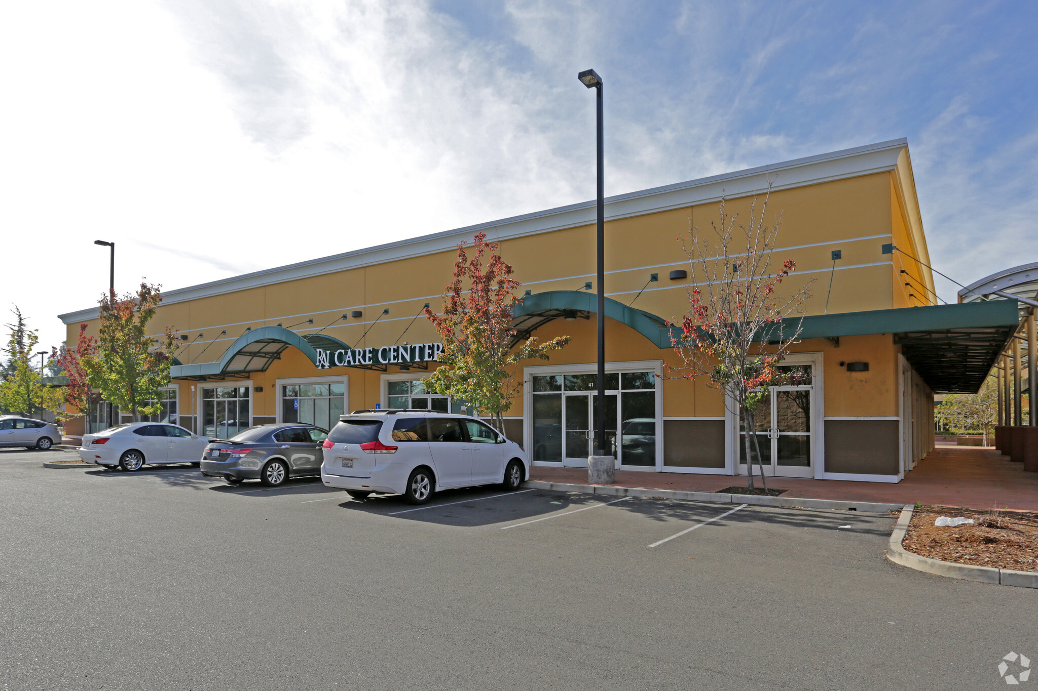 4550-4720 Mack Rd, Sacramento, CA for lease Building Photo- Image 1 of 10