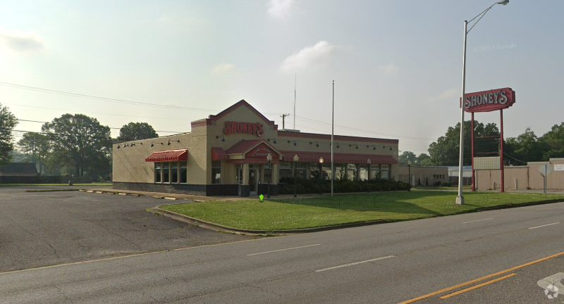 2227 Woodward Ave, Muscle Shoals, AL 35661 - Former Shoney's | LoopNet