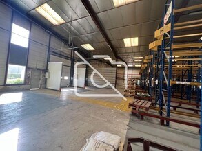 Industrial in Mitry-Mory for lease Interior Photo- Image 2 of 3