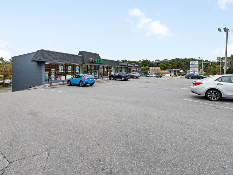 34-44 Hamilton St, Saugus, MA for lease - Building Photo - Image 1 of 11