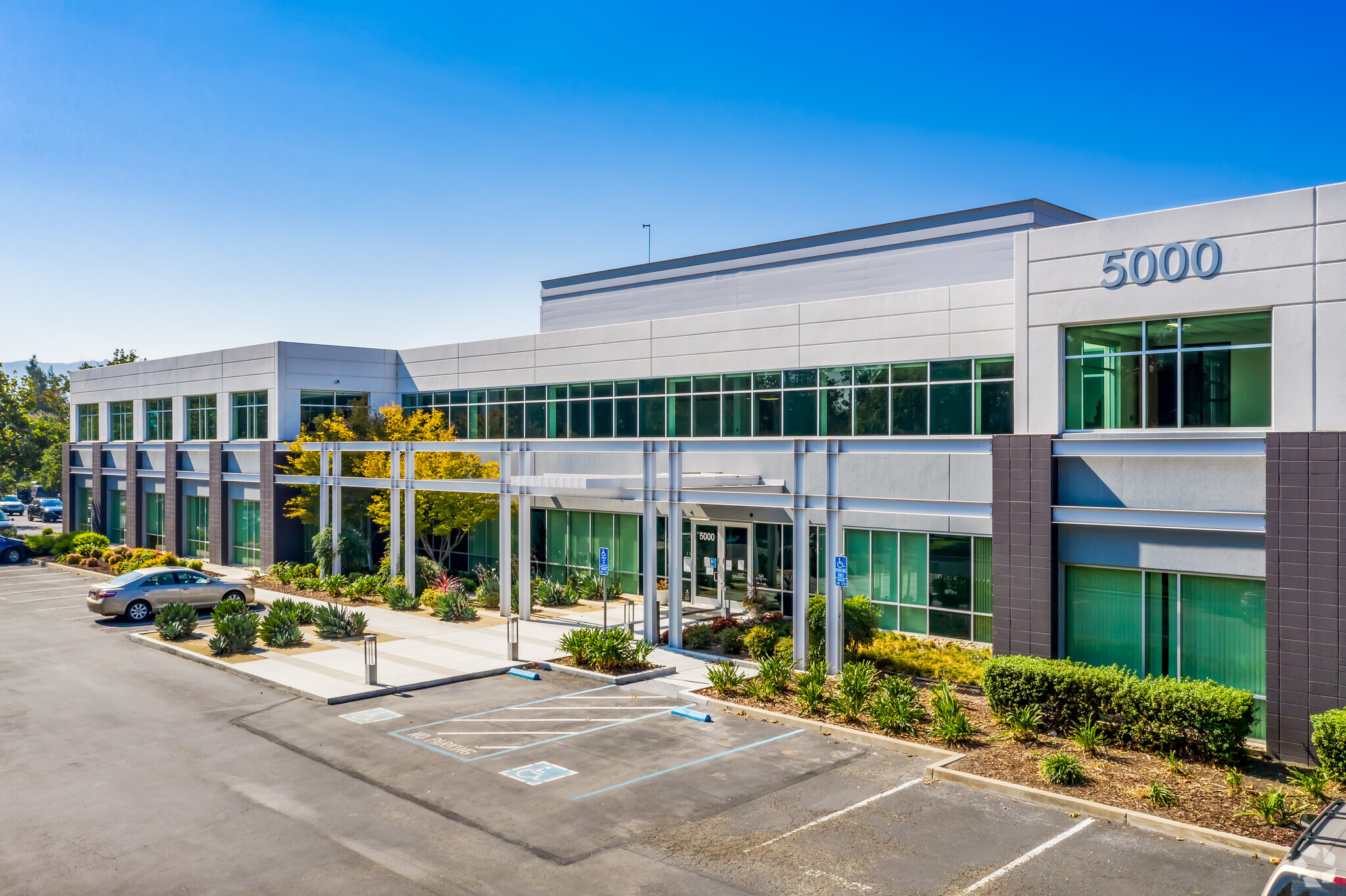 5000 Franklin Dr, Pleasanton, CA for lease Building Photo- Image 1 of 6