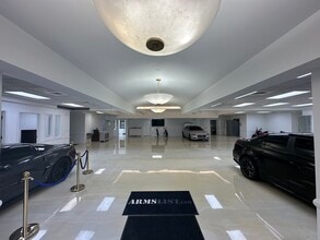 4025 Radio Rd, Naples, FL for sale Interior Photo- Image 1 of 5