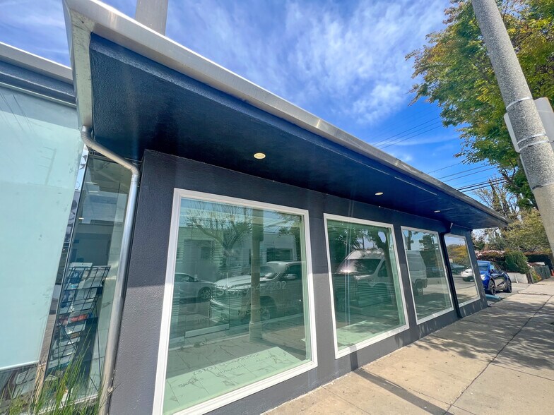 2320 S Robertson Blvd, Los Angeles, CA 90034 MEDICAL / RETAIL SPACE