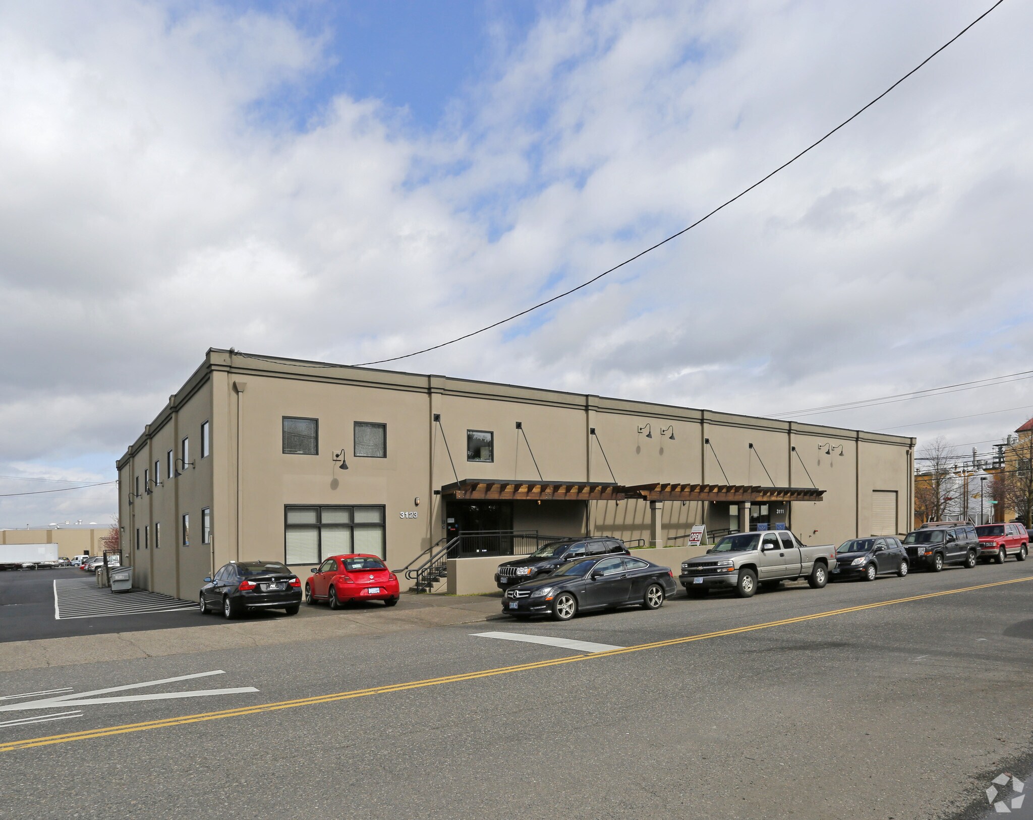 3111-3123 NW Industrial Way, Portland, OR for sale Primary Photo- Image 1 of 1