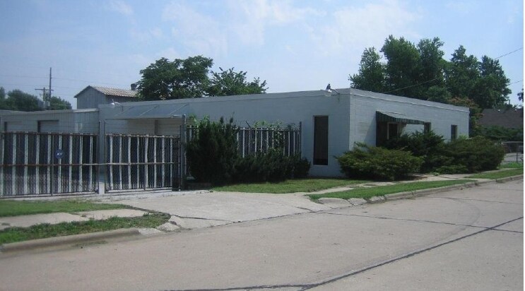 1637 E Olive St, Springfield, MO for sale Primary Photo- Image 1 of 1