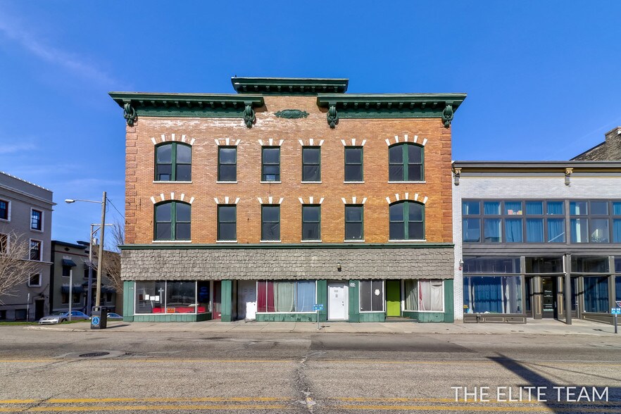 223-229 Division Ave S, Grand Rapids, MI for sale - Building Photo - Image 1 of 1