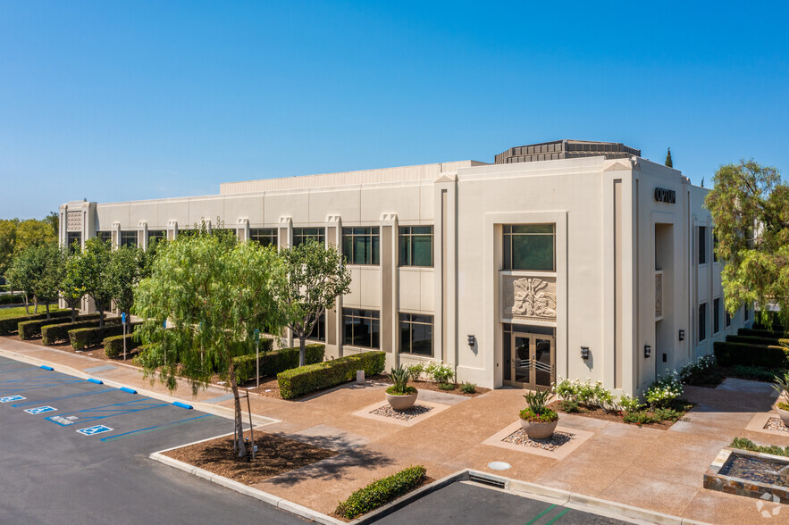 800 Corporate Dr, Ladera Ranch, CA for lease - Building Photo - Image 1 of 21