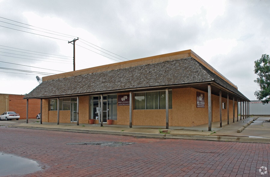 311-313 W 7th St, Plainview, TX for sale - Primary Photo - Image 1 of 1